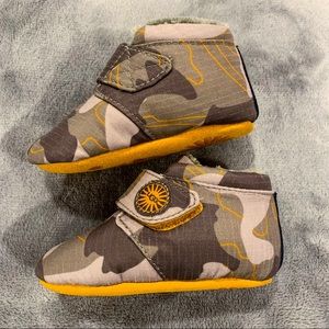 Camouflage Baby UGG Booties (Size 4)